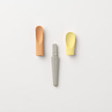 Sili Mini Go MAX - tallrik + träningssked + haklapp (Custard)