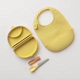 Sili Mini Go MAX - tallrik + träningssked + haklapp (Custard)